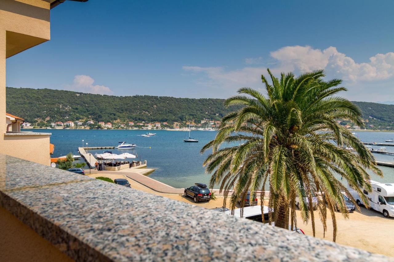 Villa Royal Supetarska Draga Exterior photo